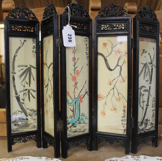 Chinese ebonised and painted table screen